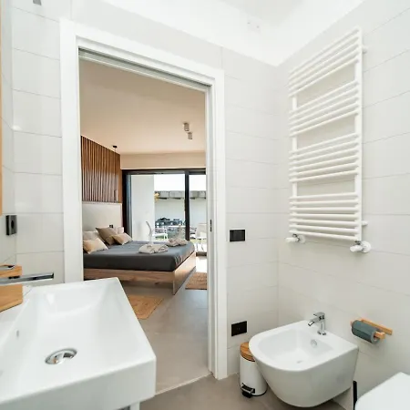 Luxury In The Jungle * Formello