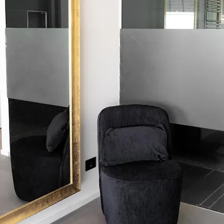 Luxury In The Jungle * Formello