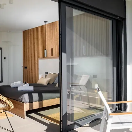 Luxury In The Jungle * Formello