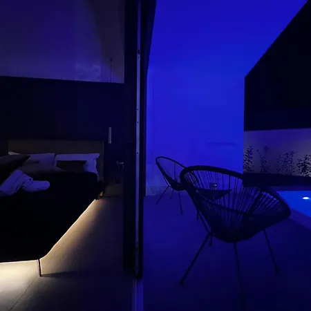 Luxury In The Jungle * Formello